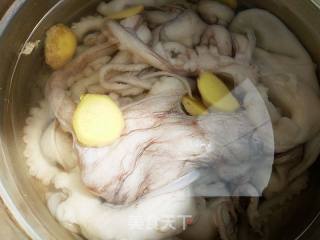 白灼八爪鱼的做法步骤：5