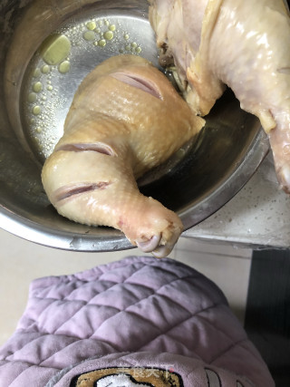 烧鸡腿的做法步骤：1