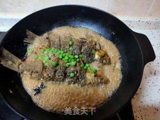 红烧鲫鱼的做法步骤：16