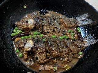红烧鲫鱼的做法步骤：17