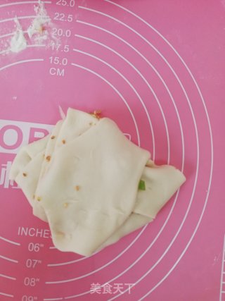 家常层烙饼的做法步骤：6