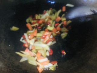 泡菜炒鸡杂的做法步骤：8
