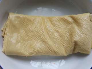 香菜拌豆腐皮的做法步骤：1
