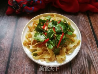 香菜拌豆腐皮的做法步骤：9