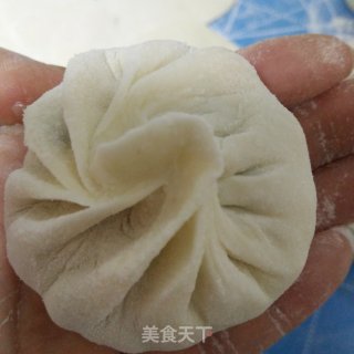 平菇鸡蛋木耳小素包的做法步骤：12