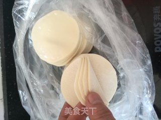 芹菜猪肉馅灌汤饺的做法步骤：4