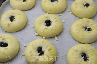 蓝莓爆浆大米面包的做法步骤：6