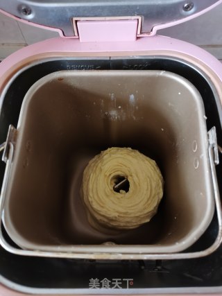 玉米面开花馒头的做法步骤：2