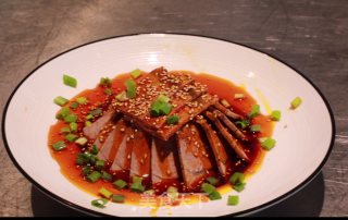 红油牛肉的做法步骤：8