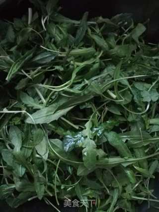 荠菜大馄饨的做法步骤：1