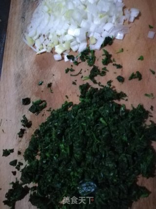 荠菜大馄饨的做法步骤：3