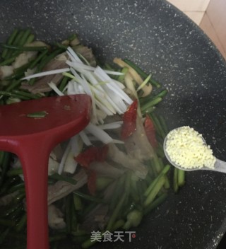 蒜苔炒羊肉的做法步骤：14