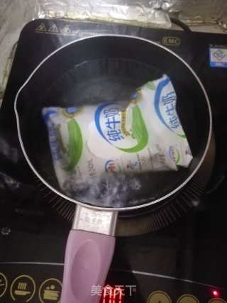 椰蓉奶冻的做法步骤：2