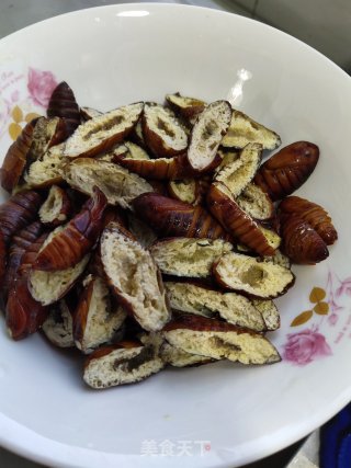 香酥大蝉蛹的做法步骤：6