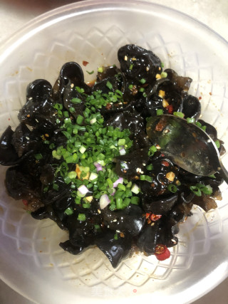 凉拌云耳的做法步骤：11