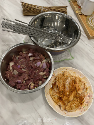 家庭烤牛肉串的做法步骤：2