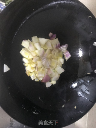 土豆家～～快手家常菜菜【青椒炒蛋】的做法步骤：2