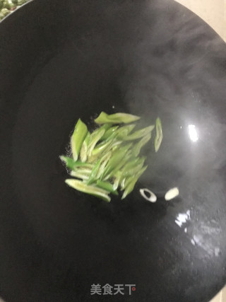 土豆家最爱～～快手家常菜【清炒土豆丝】的做法步骤：4