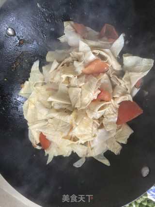 土豆家～～宝最爱【豆皮西红柿】的做法步骤：4