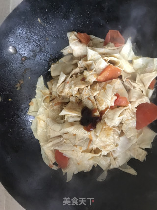 土豆家～～宝最爱【豆皮西红柿】的做法步骤：5