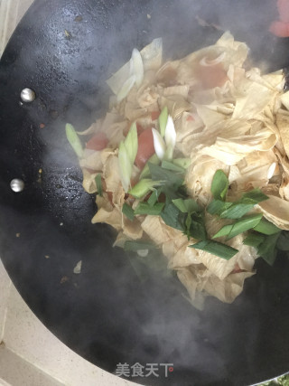 土豆家～～宝最爱【豆皮西红柿】的做法步骤：6