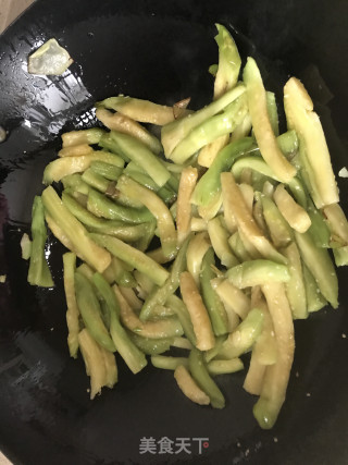 土豆家～～快手家常菜【蒜香茄条】的做法步骤：4