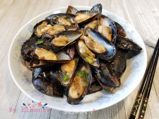 豉汁炒青口的做法步骤：9