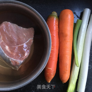 孜然胡萝卜牛肉包的做法步骤：3