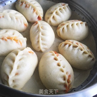 孜然胡萝卜牛肉包的做法步骤：16