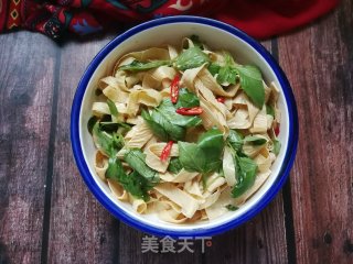 荆芥拌豆腐皮的做法步骤：7