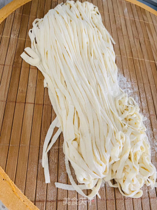 多彩手擀面的做法步骤：5