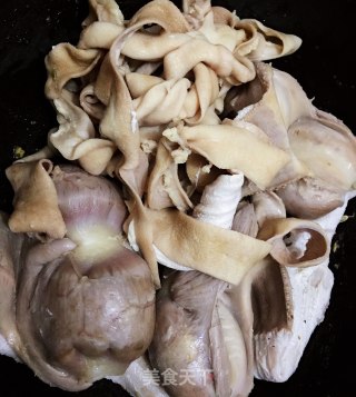 大料炖鸭的做法步骤：2