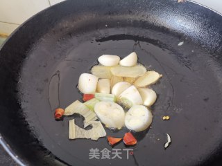 三杯鸡的做法步骤：4