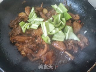 三杯鸡的做法步骤：7