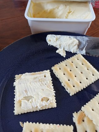草莓芝士苏打饼干的做法步骤：2