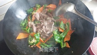 辣椒炒肉片的做法步骤：6