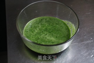 手擀菠菜面的做法步骤：2