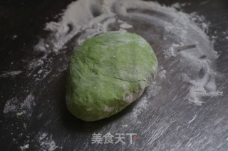 手擀菠菜面的做法步骤：6
