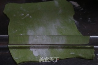 手擀菠菜面的做法步骤：7
