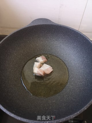 鱼头泡饼的做法步骤：2