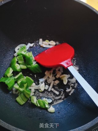 青椒炒油豆腐的做法步骤：5