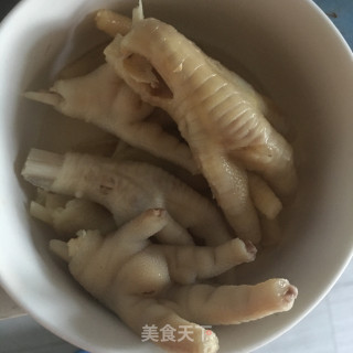 酱香鸡爪的做法步骤：1