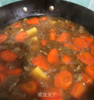 土豆胡萝卜炖牛肉的做法步骤：6