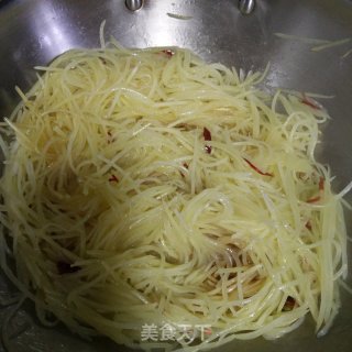 素炒土豆丝的做法步骤：6