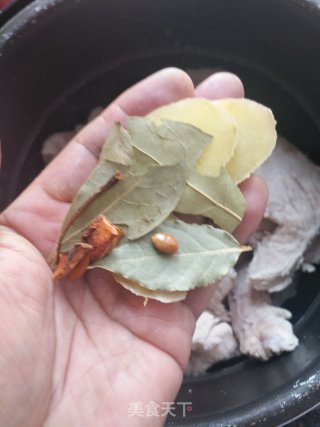 自制肉松的做法步骤：4