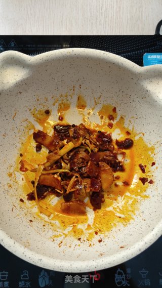 阿胖版本水煮肉片的做法步骤：2