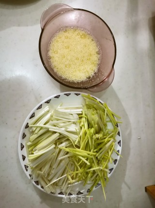 蒜黄炒蛋的做法步骤：1