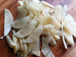 雪莲果炒肉片的做法步骤：2