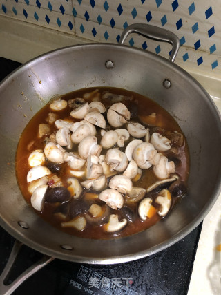 双菇烧排骨的做法步骤：7