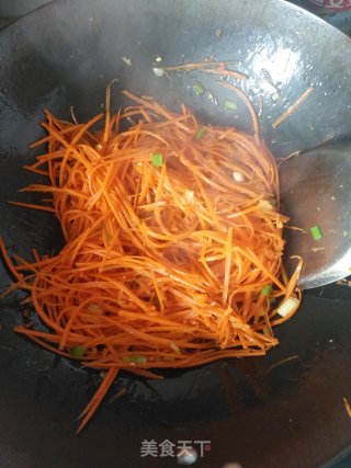 鱼香肉丝的做法步骤：6